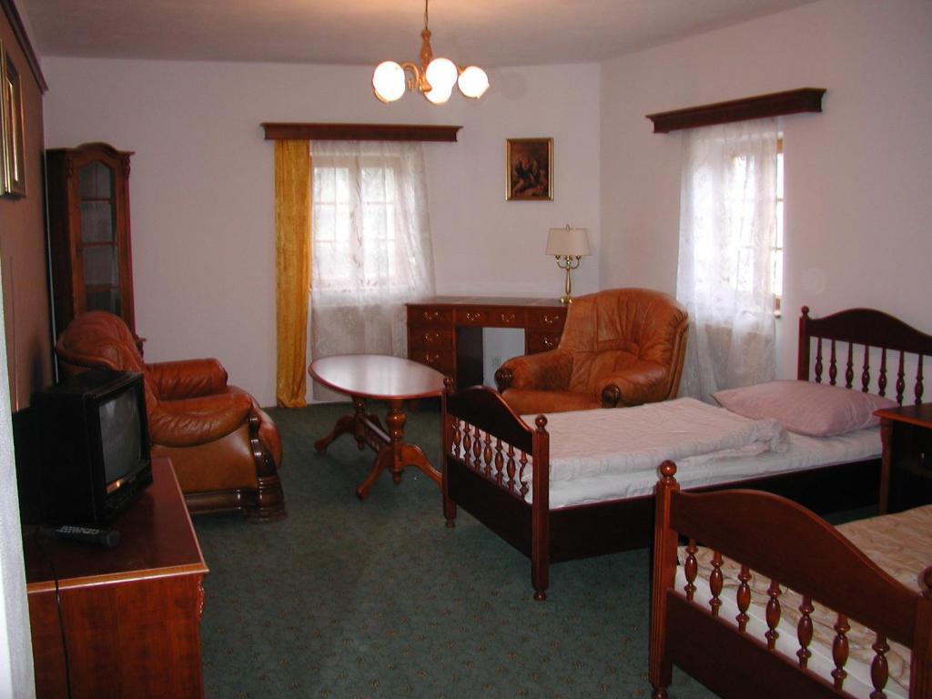 Hotel Klor Doudleby Quarto foto